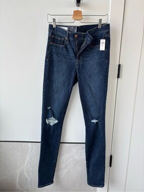 GAP Dark Indigo Women's Skinny Jeans with Knee Rips